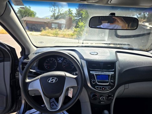 Used 2014 Hyundai Accent GLS image 7
