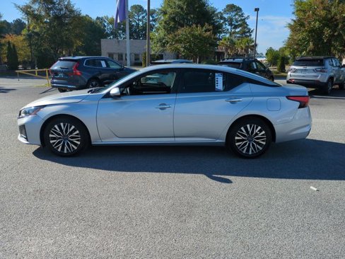 Used 2023 Nissan Altima 2.5 SV image 6