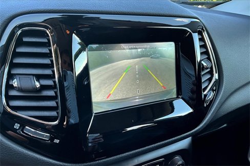 Used 2019 Jeep Compass Altitude image 14