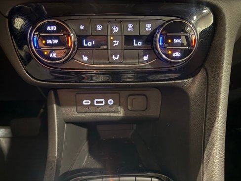 Used 2023 Buick Encore GX Select image 23