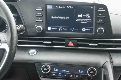 Certified 2023 Hyundai Elantra SEL image 15