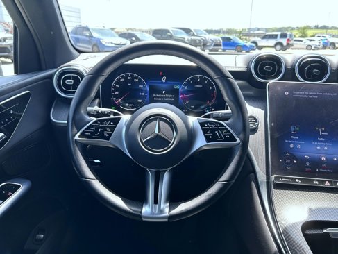 Used 2024 Mercedes-Benz GLC 300 4MATIC image 12