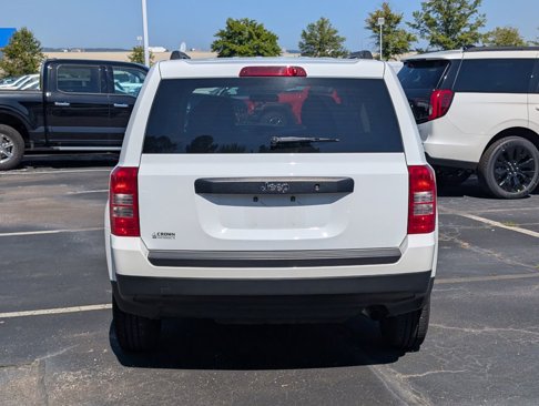 Used 2014 Jeep Patriot Sport image 5
