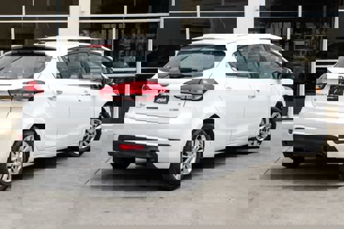 Used 2015 Kia Forte EX image 8