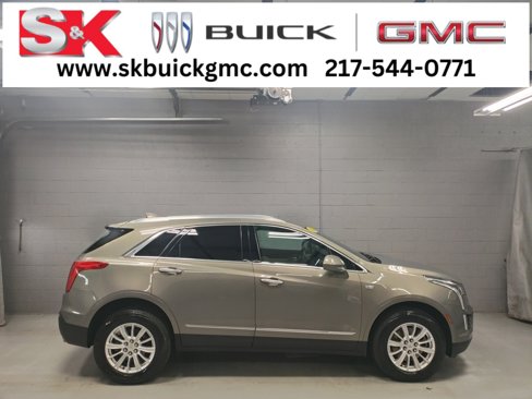 Used 2017 Cadillac XT5 FWD image 1