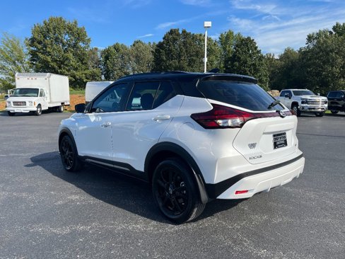 Used 2023 Nissan Kicks SR image 5