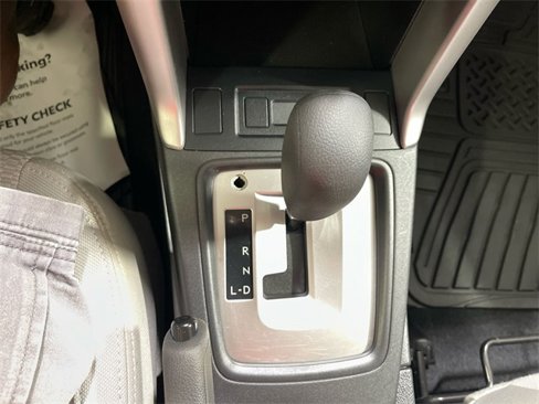 Used 2015 Subaru Forester 2.5i w/ Alloy Wheel Package image 19