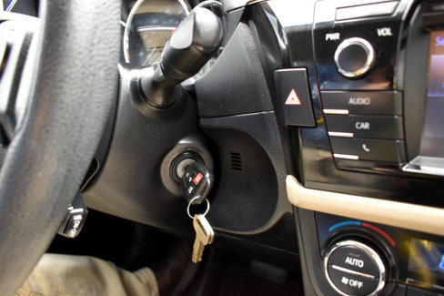 Used 2015 Toyota Corolla LE image 38