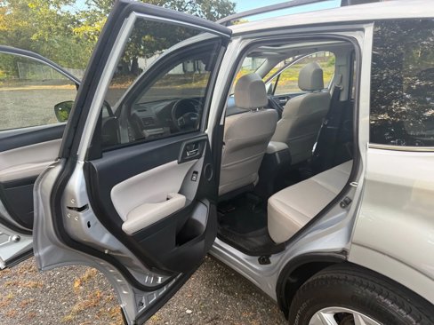 Used 2014 Subaru Forester 2.5i Touring image 30
