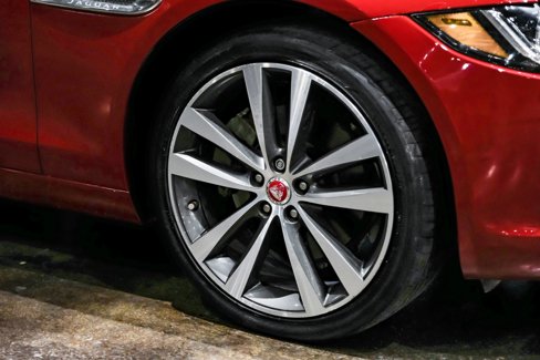 Used 2017 Jaguar XE Prestige image 46