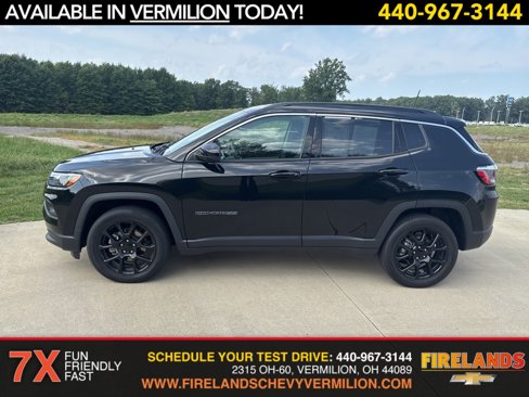 Used 2022 Jeep Compass Latitude image 2