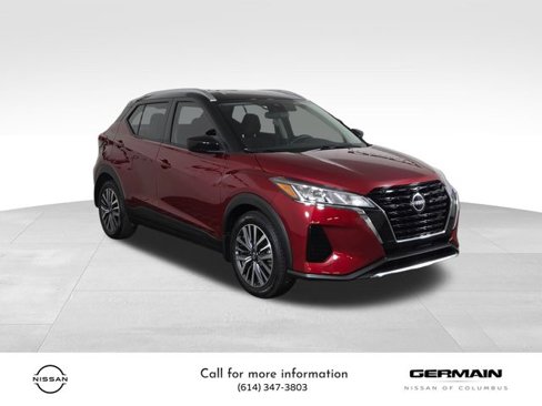 Used 2023 Nissan Kicks SV image 3
