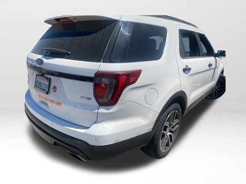 Used 2016 Ford Explorer Sport image 4