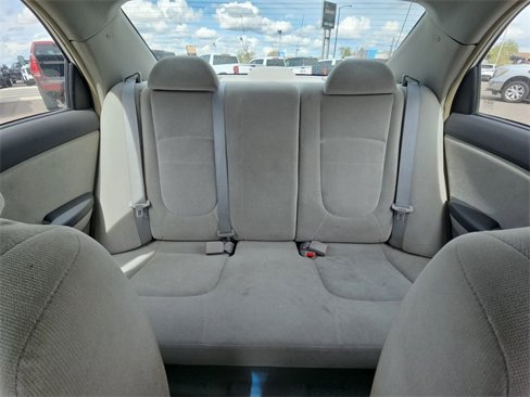 Used 2004 Kia Spectra Sedan image 22