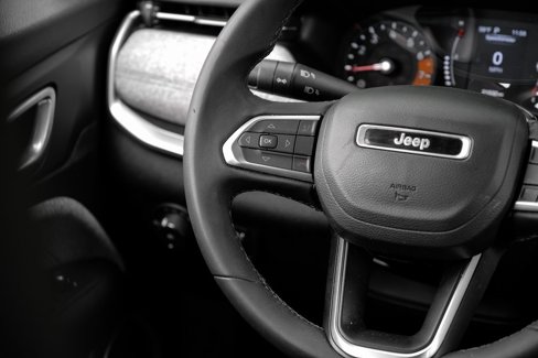 Used 2022 Jeep Compass Latitude image 26
