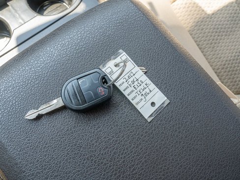 Used 2012 Ford F150 XLT w/ XLT Chrome Pkg image 31