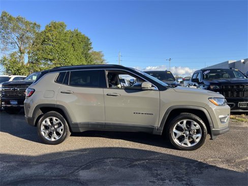 Used 2019 Jeep Compass Limited image 8