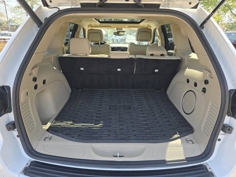 Used 2021 Jeep Grand Cherokee Limited w/ Luxury Group II image 31