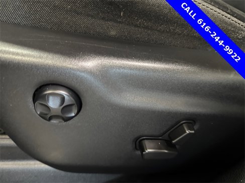 Used 2021 Jeep Grand Cherokee Limited image 23