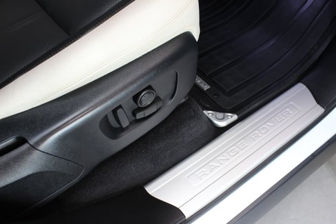 Used 2020 Land Rover Range Rover Sport HST image 44