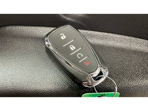 Used 2020 Chevrolet Trax LT w/ Sun & Sound Package image 19