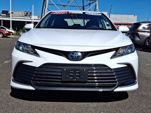 Certified 2022 Toyota Camry LE image 31