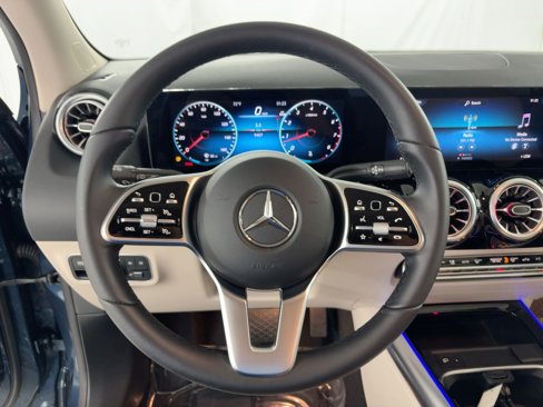 Certified 2023 Mercedes-Benz GLA 250 image 16