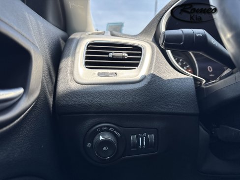 Used 2021 Jeep Compass Latitude w/ Convenience Group image 22