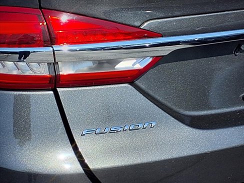 Used 2018 Ford Fusion S image 21