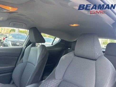 Used 2020 Toyota C-HR LE image 20