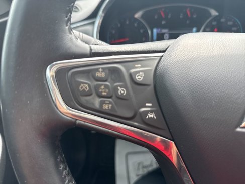 Used 2017 Chevrolet Malibu Premier w/ Driver Confidence Package image 21
