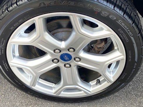 Used 2019 Ford Escape Titanium image 23