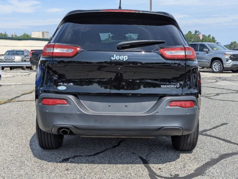 Used 2017 Jeep Cherokee Sport w/ Safety Group image 5