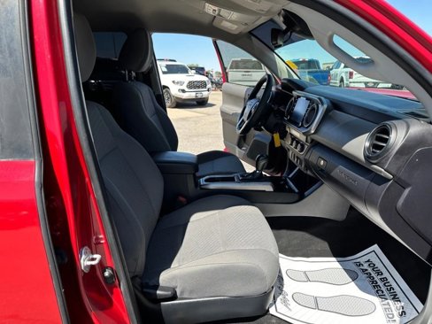 Used 2022 Toyota Tacoma SR5 image 34