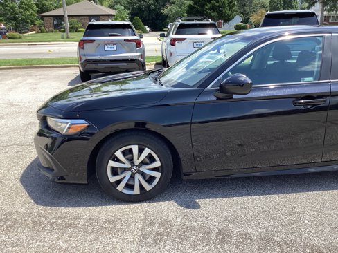 Used 2023 Honda Civic LX image 2