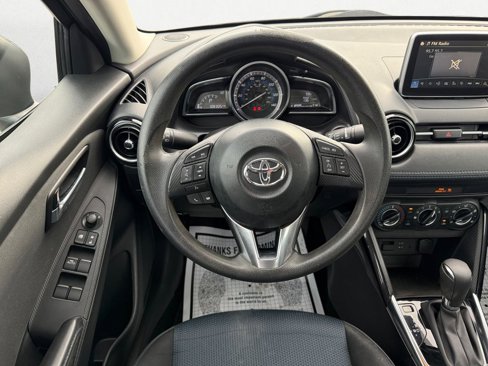 Used 2017 Toyota Yaris iA image 13