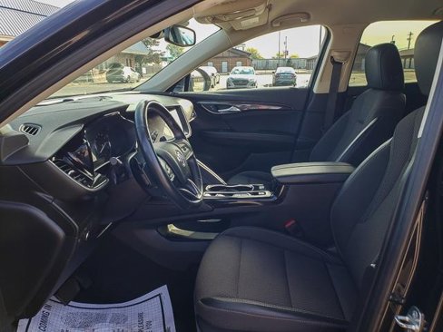 Used 2023 Buick Envision Preferred image 11