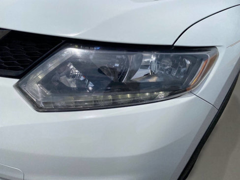 Used 2016 Nissan Rogue S image 11