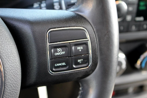 Used 2015 Jeep Patriot High Altitude image 21