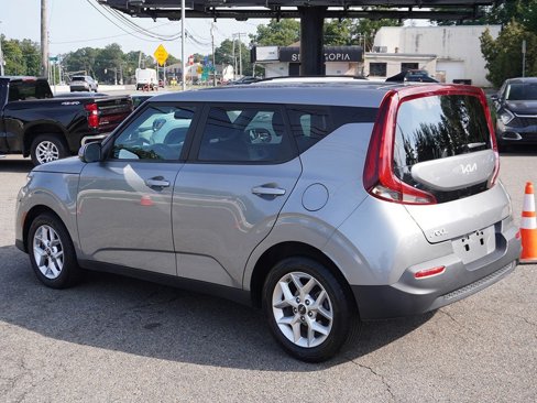 Used 2022 Kia Soul LX w/ Technology Package image 8