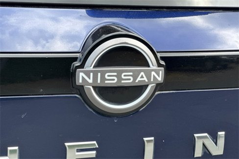 Used 2022 Nissan Pathfinder SV image 50