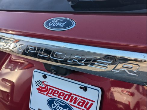 Certified 2022 Ford Explorer XLT w/ Equipment Group 202A image 8