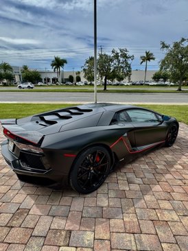 Used 2015 Lamborghini Aventador LP 700-4 image 7