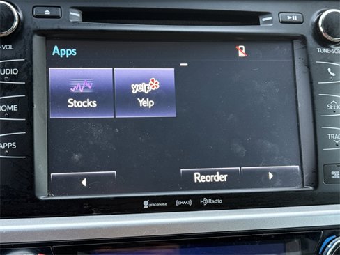 Used 2019 Toyota Highlander XLE image 24