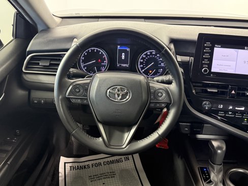 Used 2021 Toyota Camry SE image 12