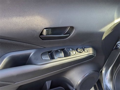Used 2024 Nissan Kicks S image 10