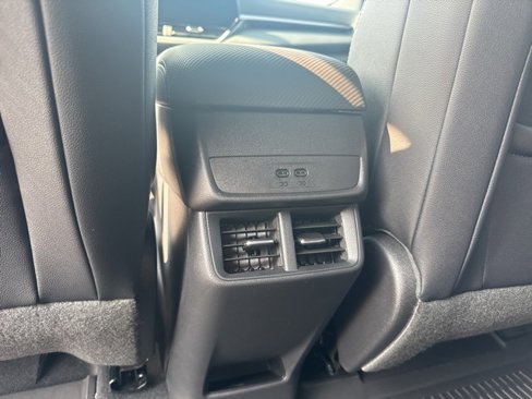 New 2026 Chevrolet Equinox LT w/ Convenience Package II image 27