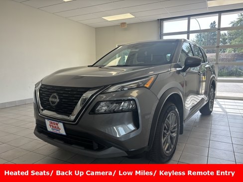 Used 2022 Nissan Rogue S image 1
