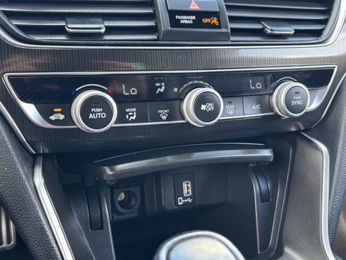Used 2018 Honda Accord Sport image 22