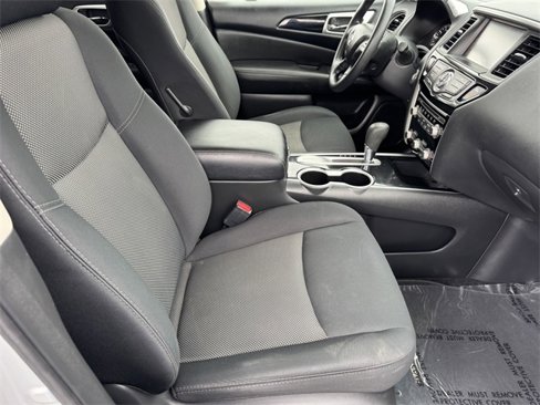 Used 2018 Nissan Pathfinder S image 7